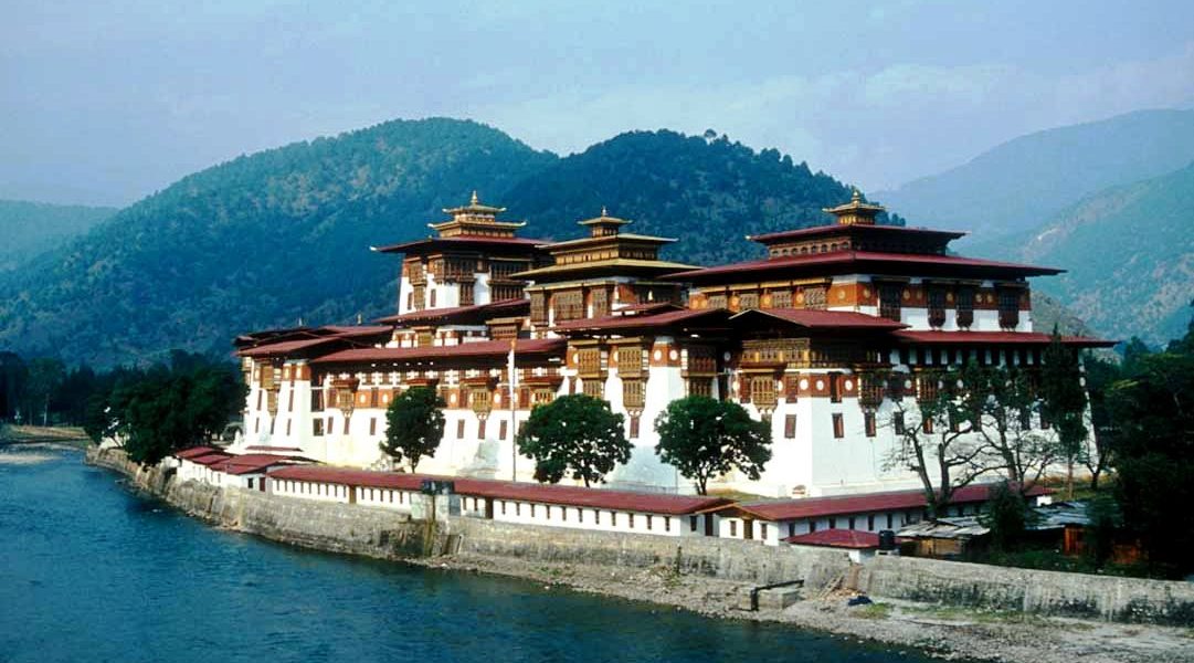 Bhutan buddhist monastery 5 Best Tips For Visiting Bhutan This Winter
