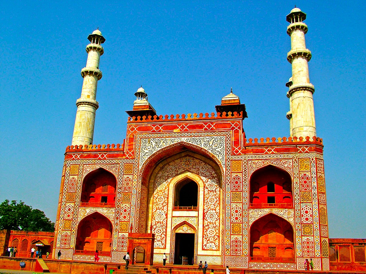 Agra - the city of Taj