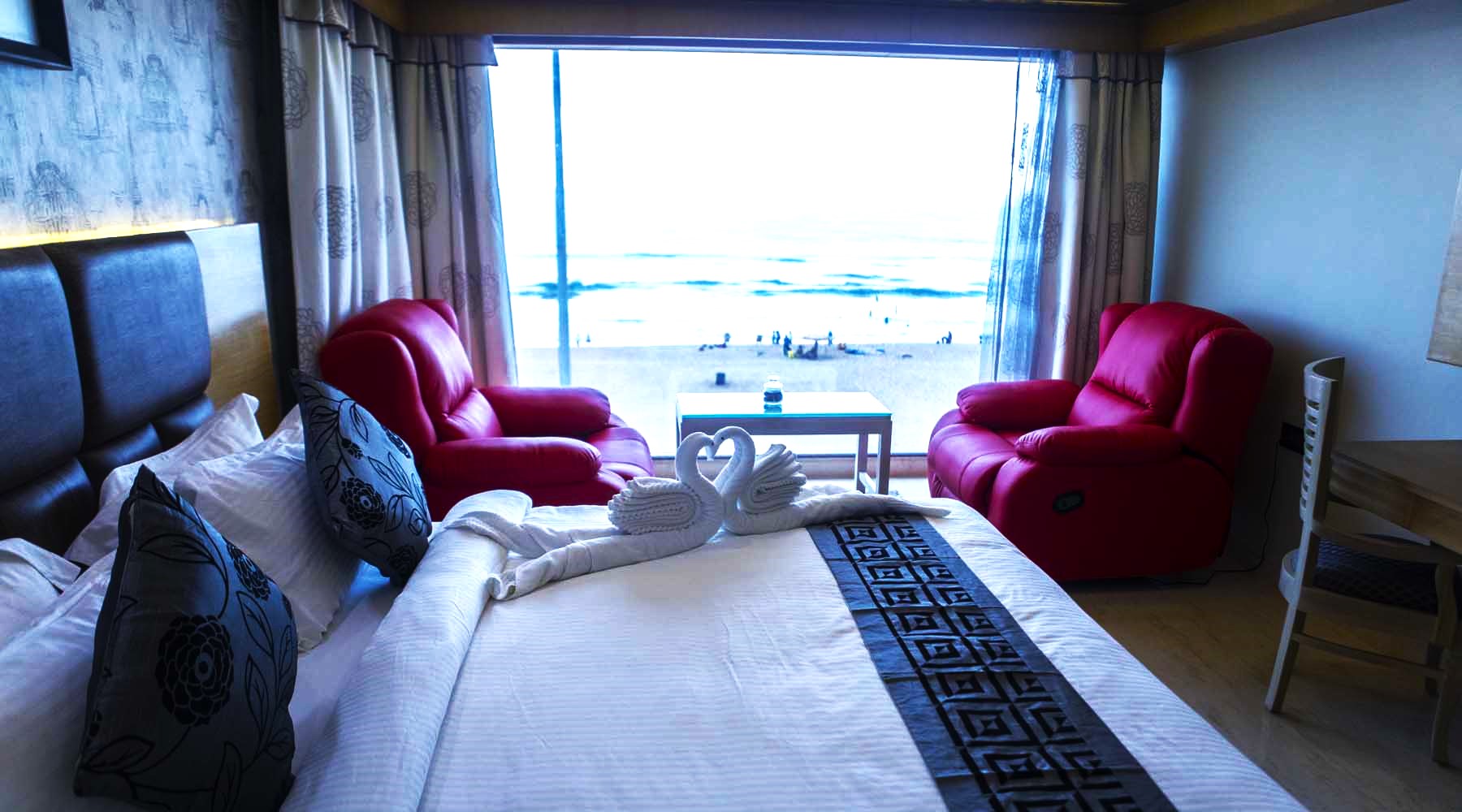 Cherry's Puri - The Most Magnificent Sea View Hotel In Puri