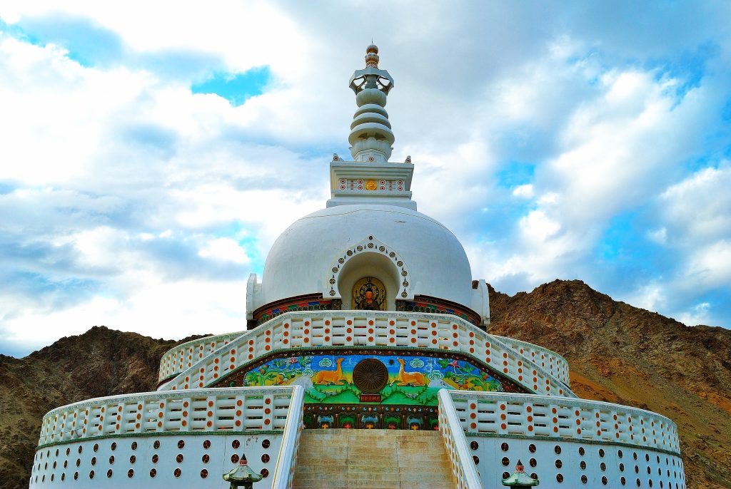 Cherry's Leh: Your Best Choice to Explore Beautiful Ladakh